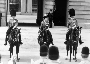 Parades Prints: The Queen takes part in Trooping of the Colour ceremony with 1st Battalion Grenadier