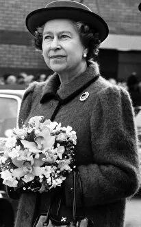 Images Dated 1st December 1988: The Queen visits Bolton, Greater Manchester, 1st December 1988