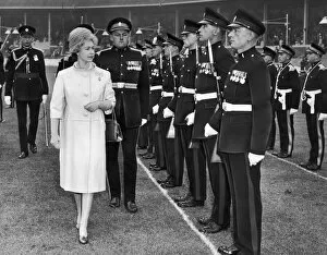 Manchester Collection: The Queen visits Manchester. Inspection of the Guard, escroted by Major John Chartres