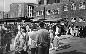 Queue Prints: Queues and confusion at the United Bus Station, Middlesbrough