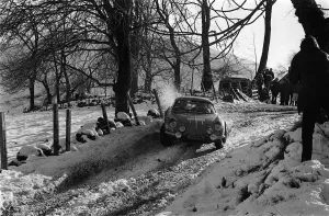 00198 Prints: RAC Rally November 1970 The Alpine Renault driven by Jean-Luc Therier