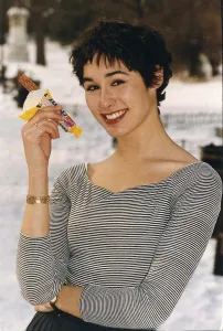 Rachel Brown Actress Model Who Is The New Cadburys Flake Girl