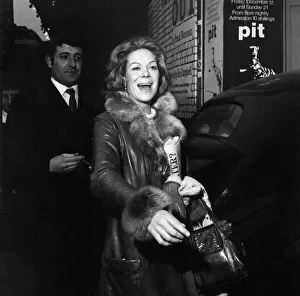 Rachel Roberts, estranged wife of actor Rex Harrison pictured going into the Royal Court