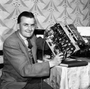 00064 Prints: Radio Mechanic: Stephen Freeth seen here building radio equipment for the Bristol