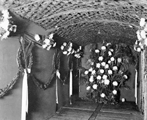 00475 Prints: The railway van that conveyed the body of the Unknown Warrior from Dover to Victoria