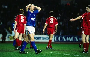 Rangers versus Aberdeen: Graham Roberts with his head in his hands November 1987