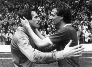 Ray Clemence (left) Tottenham Hotspur goalkeeper congratulates former teammate Phil