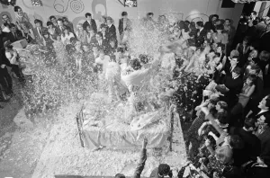 Ready Steady Go - Teenage TV pop music and dancing show aired on ATV TV from 1963-1966
