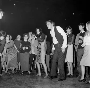 Ready Steady Go - Teenage TV pop music and dancing show on ATV TV from 1963-1966