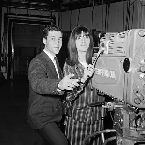 Ready Steady Go - Teenage TV pop music and dancing show on ATV TV from 1963-1966