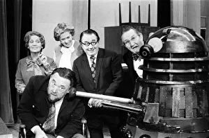 In a recorded session of the famous BBC radio programme Twenty Questions
