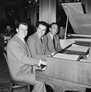 01355 Prints: Recording Stars at Variety Clubs Golden Disc Luncheon