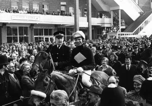Racehorse Prints: Red Rum with Brian Fletcher win at Aintree in 1974 Grand National