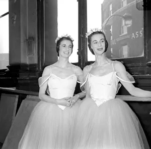 Rehearsals are going on for the transmission on April 6th of the ballet