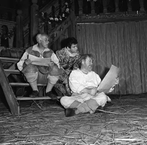 01020 Prints: Rehearsals for A Midsummer Nights Dream at the Shakespeare Memorial