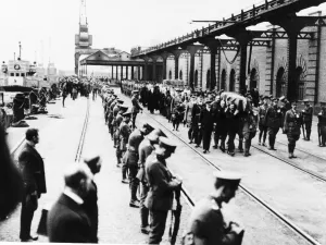 00475 Prints: Religions Unknown soldiers funeral Procession at Dover DBASE MSI