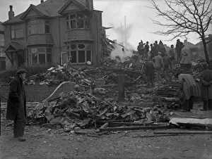 The remains of 281 and 283 Hales Lane, Smethwick after Heinkel He 111 1G+KM Wk Nr 1555 of