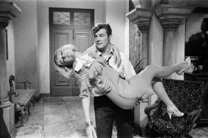 00948 Prints: The return of The Saint will be on British television screens later this year for Roger