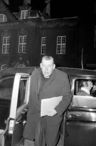 00014 Prints: Rev Ian Paisley arrives at the BBC Studios for the Great Ulster Debate