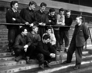 Rev John Jackson Leeds United chaplain 1962 has a chat with the young Leeds juniors