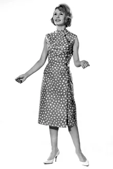 Mannequin Prints: Reveille fashions 1962: Elizabeth Duke summer dress. August 1962 P011087