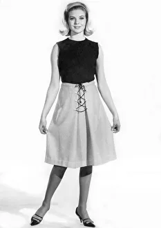 Reveille Fashions 1965: Maureen Walker. March 1965 P006622