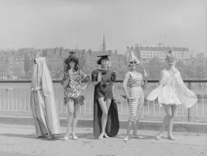 00121 Prints: Reveille Models modelling the latest in beach wear fashions on the banks of the River
