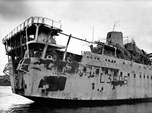 Images Dated 15th June 1983: The RFA Sir Tristram enters the River Tyne after an 8, 000 mile rescue operation following