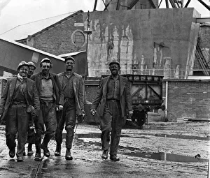 00026 Prints: In the Rhodda. A group of the Durham miners come off their shift at their new home