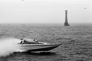 Atlantic Prints: Richard Bransons Powerboat Virgin Atlantic challenger broke the Trans-Atlantic sea