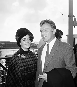 Richard Burton and Elizabeth Taylor after disembarking from The Queen Elizabeth