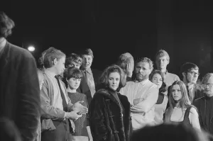 Richard Burton and Elizabeth Taylor speaking at The Oxford University Dramatic Society