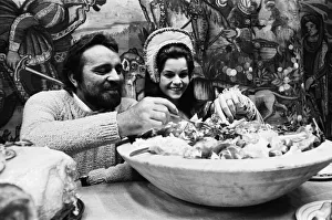 Bowl Prints: Richard Burton and Genevierer Bujold, his new leading lady