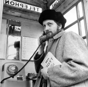 Richard Gott, an independent candidate in the Hull-North by-election pictured in a phone