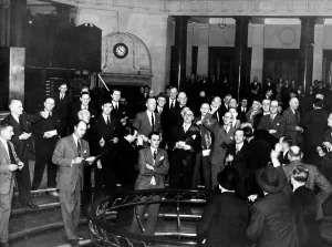 Columns Prints: Ring Traders in the American ring have a practice run on the American Market