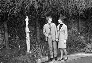 00613 Prints: Ringo Starr 12th February 1965 and Wife Maureen Starr At their Home Mirrorpix