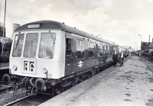 00359 Prints: The last Riverside Line train waiting for passengers at Willington Station on 20th July