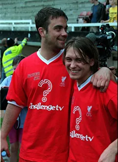 Takethat Prints: Robbie Williams with Mark Owen former members of pop group Take That at a charity