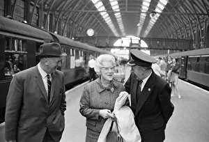 Robert and Cissie Charlton, parents of England football brothers Bobby