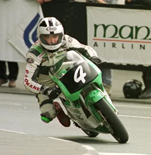 Robert Dunlop winner at the Isle of Man TT June 1998 despite having a broken leg