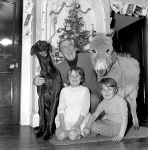 Robert Keegan of Z Car fame (Sergeant Blackie) will be working during the Christmas
