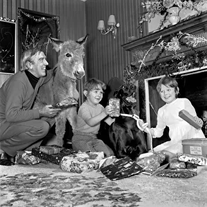 Robert Keegan of Z Car fame (Sergeant Blackie) will be working during the Christmas