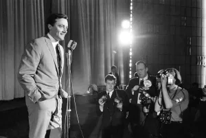 00477 Prints: Robert Vaughn, actor who plays the role of secret agent Napoleon Solo in NBC show The Man