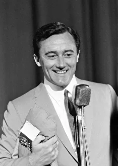 00477 Prints: Robert Vaughn, actor who plays the role of secret agent Napoleon Solo in NBC show The Man