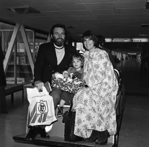Robert Wagner and wife Natalie Wood and their 3-and-a half year old daughter Natasha
