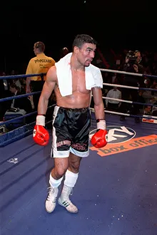 Robin Reid Boxing December 97 Walks around the ring after losing his world