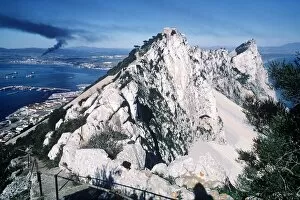Images Dated 25th June 1976: The Rock Of Gibraltar the view looking north along the top with Spain in distance