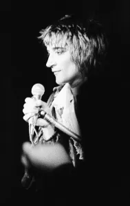 00791 Prints: Rod Stewart performing on stage at the Odeon in Birmingham 30th November 1976