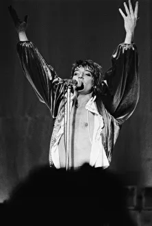00791 Prints: Rod Stewart performing on stage at the Odeon in Birmingham 30th November 1976