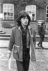 00375 Prints: Rolling Stone Keith Richard who appeared in Aylesbury courthouse on a charge of